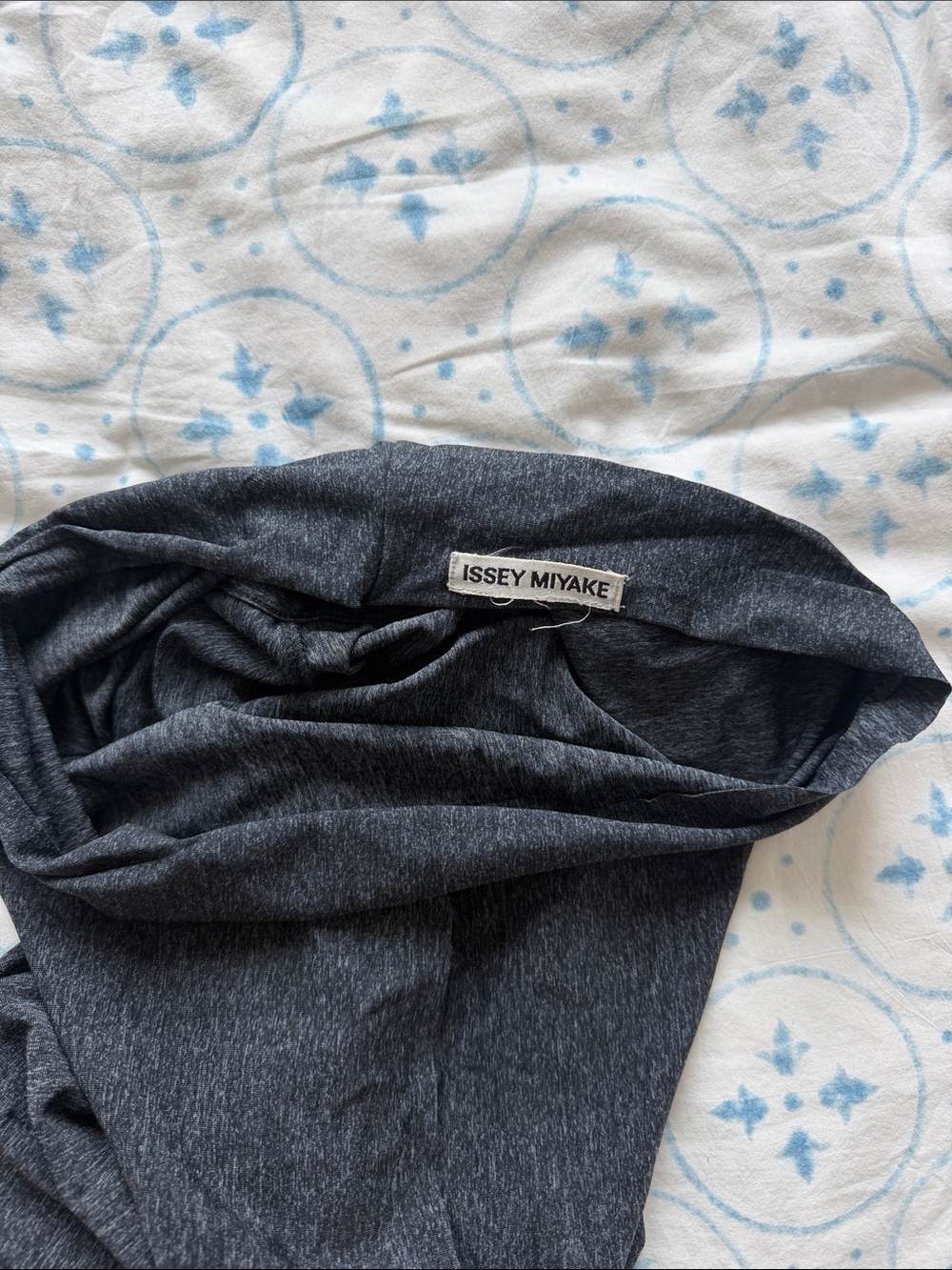 Issey Miyake Charcoal Gray stretchy dress or skirt